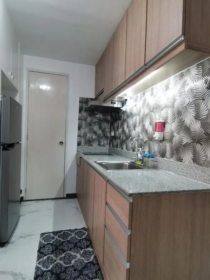 Cozy Apartment Arezzo Place Davao - Building 10 フィリピン