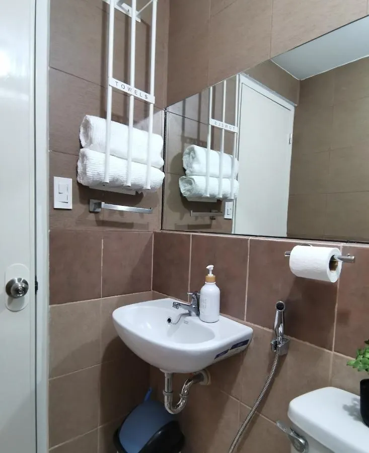 Cozy Apartment Arezzo Place Davao - Building 10 フィリピン